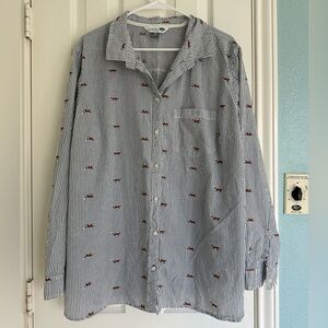 Old Navy White and Blue Button Down Shirt Relaxed Fit with Foxes!🦊 XXL